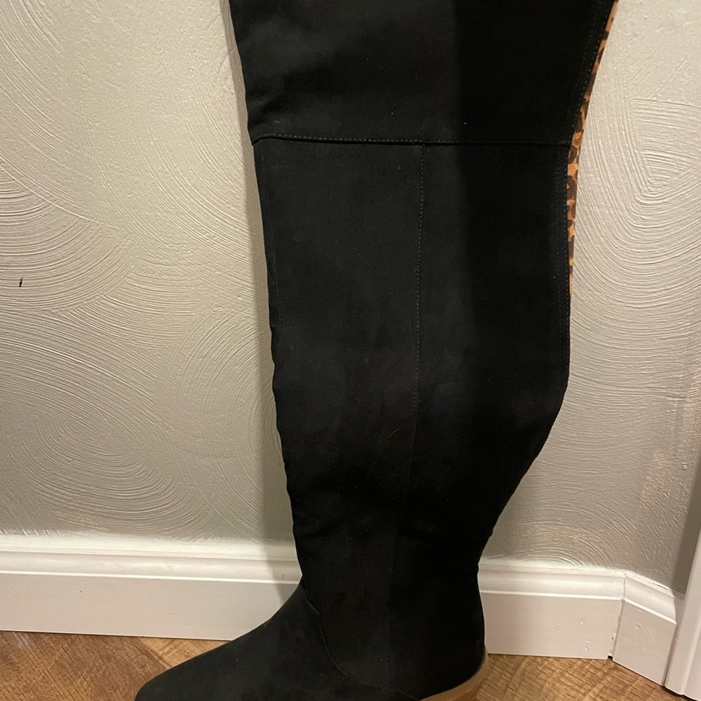 Tall boot